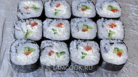 Рецепт запеченных роллов с лососем