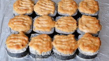 Рецепт запеченных роллов с лососем