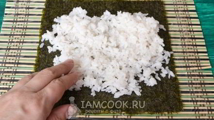 Рецепт запеченных роллов с лососем