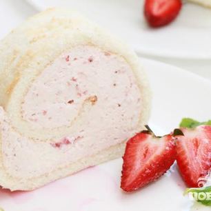 Рецепт Бисквитного рулета с клубникой