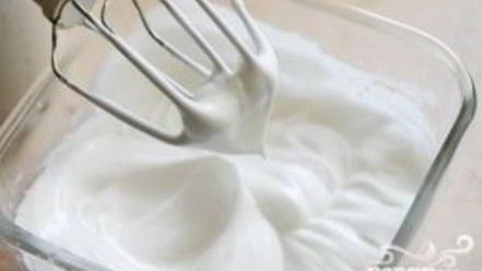 Рецепт бисквитного рулета с клубникой