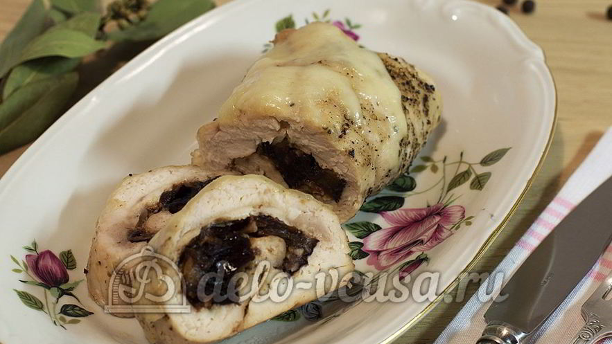 Рецепт куриного рулета с черносливом