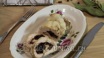 Рецепт куриного рулета с черносливом