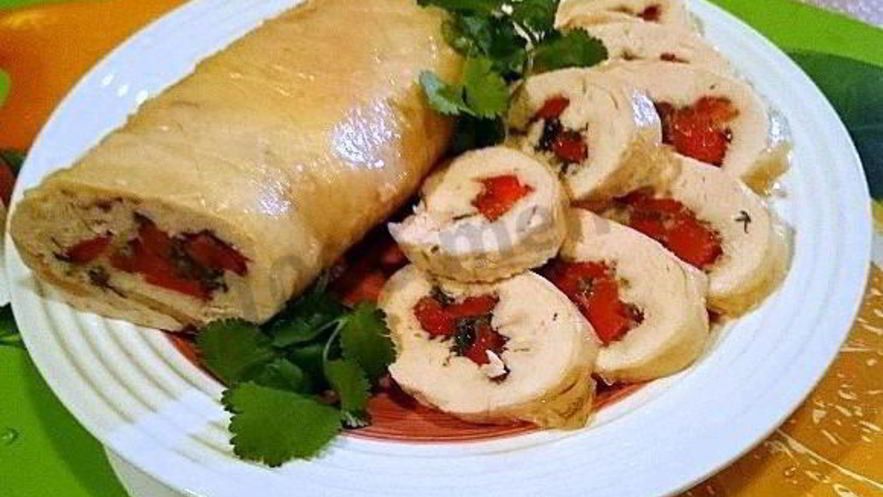 Рецепт куриного рулета с желатином в пищевой пленке