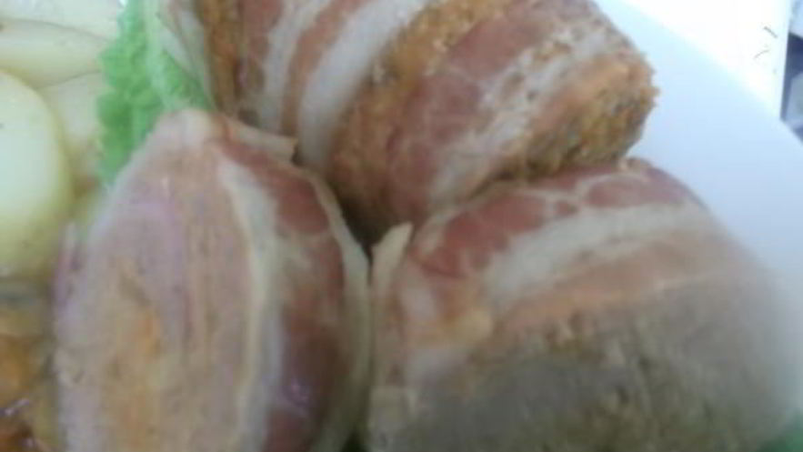 Рецепт мясного рулета с беконом