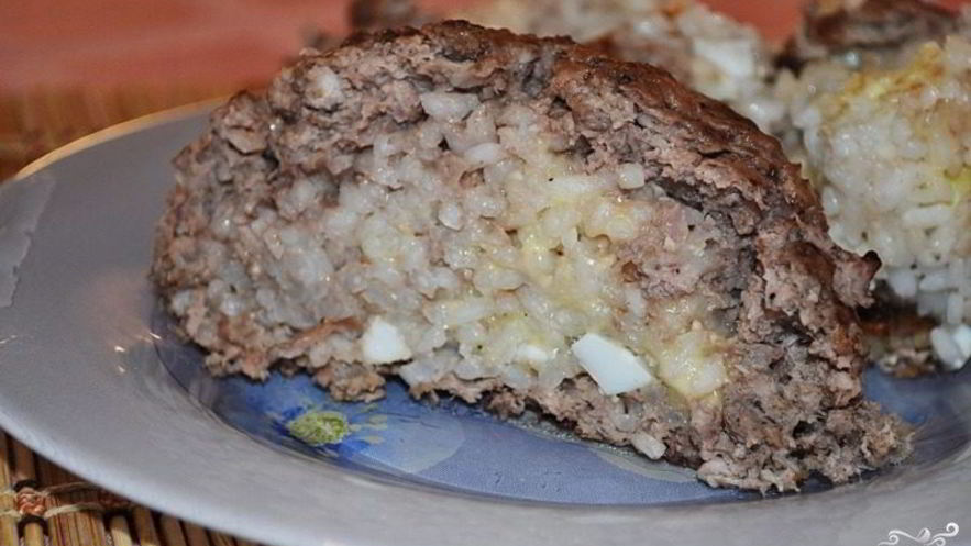 Рецепт мясного рулета с рисом
