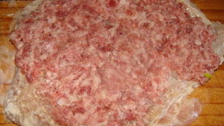 Рецепт мясного рулета с сухофруктами