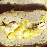 Рецепт Мясного рулета с яйцом и луком