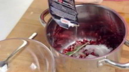 Рецепт новогодних рулетиков