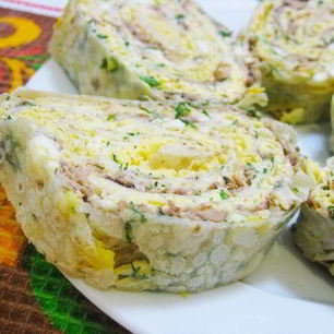 Рецепт Рулета из лаваша с консервированной рыбой