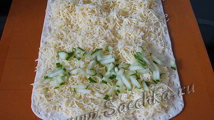 Рецепт рулета из лаваша с сыром, огурцом и семгой