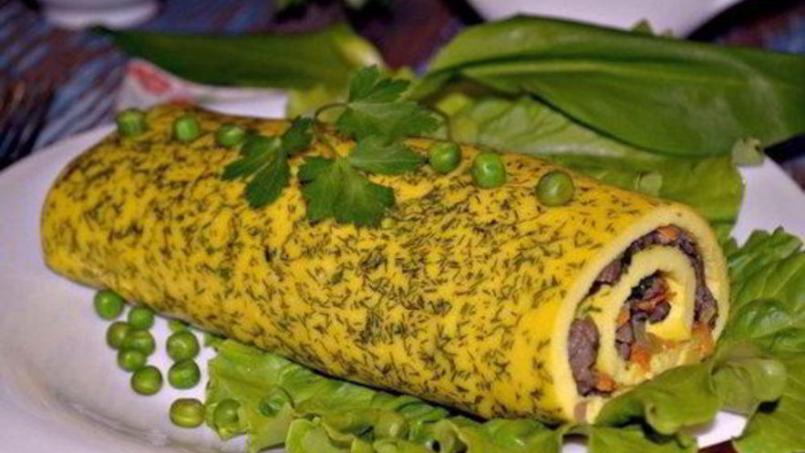 Рецепт рулета из омлета с грибами