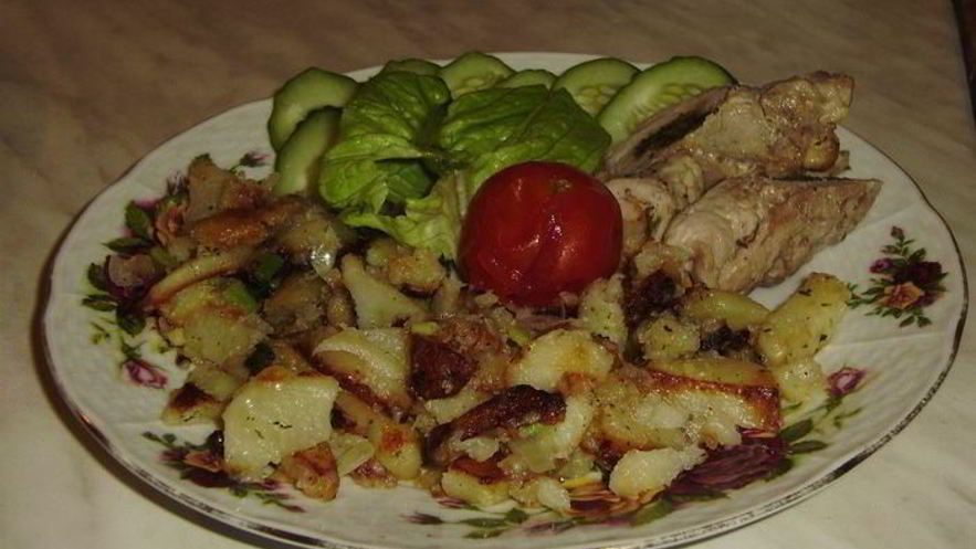 Рецепт рулетика с гарниром картошка по-домашнему