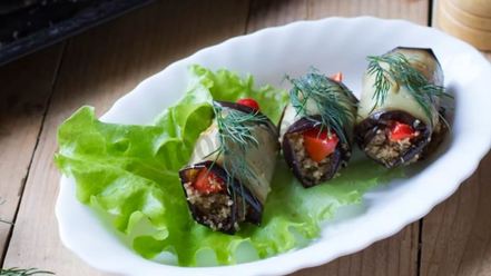 Рецепт рулетиков из баклажанов с грецкими орехами