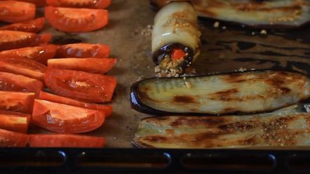 Рецепт рулетиков из баклажанов с грецкими орехами