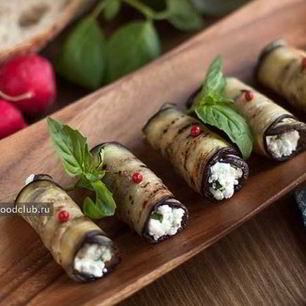 Рецепт Рулетиков из баклажанов с сыром