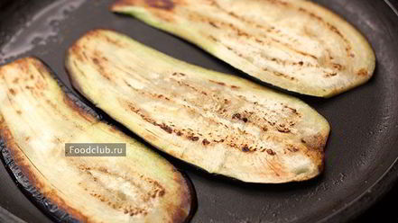 Рецепт рулетиков из баклажанов с сыром