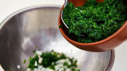 Рецепт рулетиков из баклажанов со шпинатом