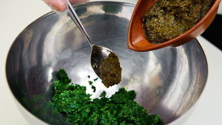 Рецепт рулетиков из баклажанов со шпинатом