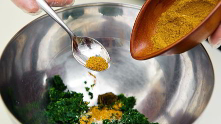 Рецепт рулетиков из баклажанов со шпинатом