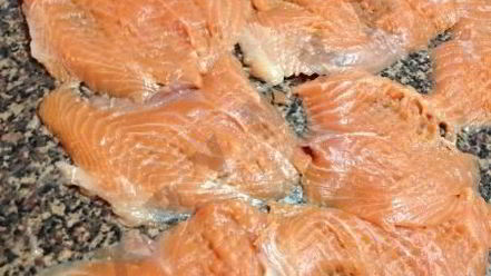 Рецепт рулетиков из форели с апельсинами