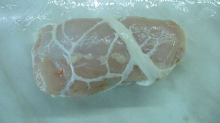 Рецепт рулетиков из куриного филе в свиной сетке