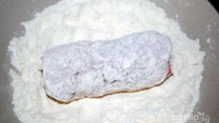 Рецепт свиных рулетиков с грибами и сыром