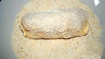 Рецепт свиных рулетиков с грибами и сыром