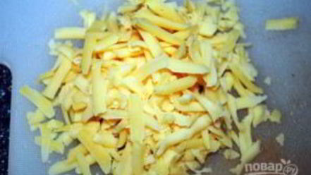 Рецепт свиных рулетиков с грибами и сыром