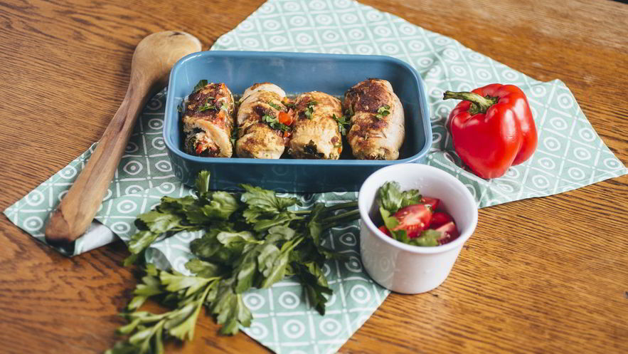 Рецепт запеченных куриных рулетиков