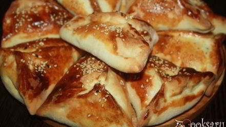Рецепт быстрой самсы из слоеного теста с говяжьим фаршем