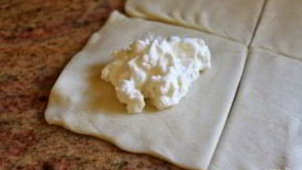 Рецепт самсы из слоеного теста с сыром