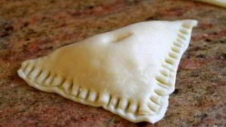 Рецепт самсы из слоеного теста с сыром