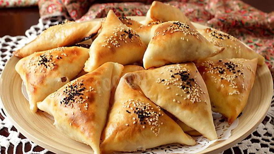 Рецепт самсы из слоеного теста в духовке