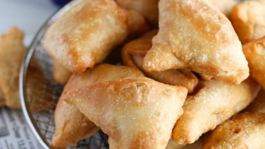 Рецепт самсы с курицей из слоеного теста