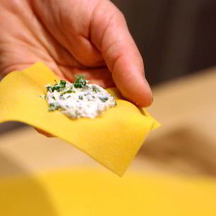 Рецепт Самсы с сыром из покупного и из самодельного теста