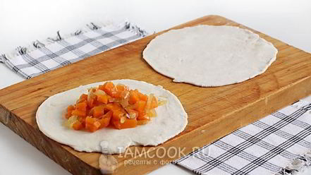 Рецепт самсы с тыквой на готовом слоеном тесте