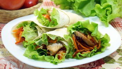 Рецепт Домашней шаурмы с курицей