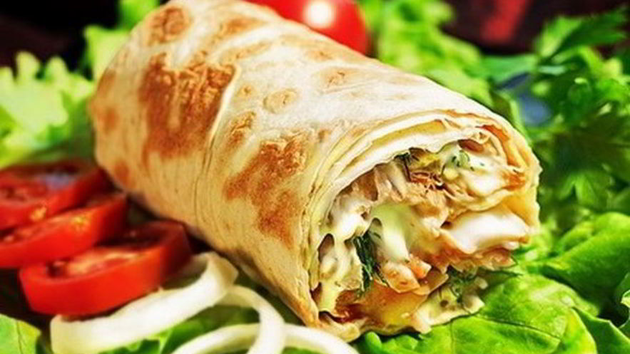 Рецепт домашней шаурмы с овощами и куриной грудкой