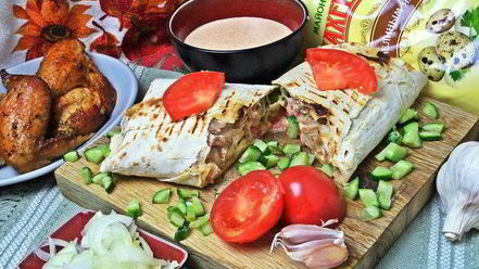 Рецепт шавермы с запеченной курицей и майонезным соусом