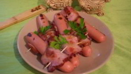 Рецепт сосисок в беконе