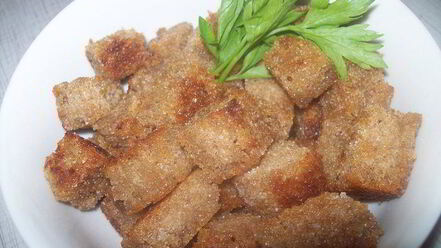 Рецепт чесночно-лимонных сухарики для салатов