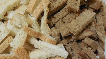 Рецепт домашних сухариков в духовке