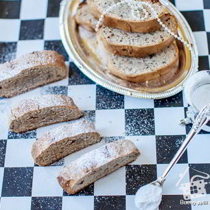 Рецепт Медовых сухариков с грецкими орехами