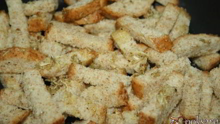 Рецепт пшеничных сухариков с сыром