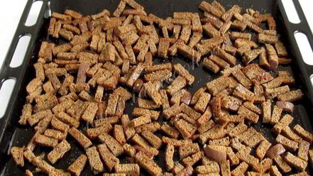 Рецепт ржаных сухариков с чесноком