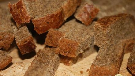 Рецепт сухариков белых и черные