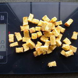 Рецепт Сухариков бисквитных на манной крупе