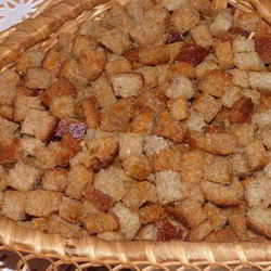 Рецепт Сухариков из хлеба с чесноком