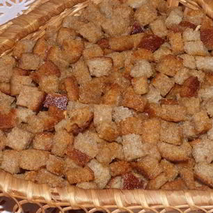 Рецепт Сухариков из хлеба с чесноком